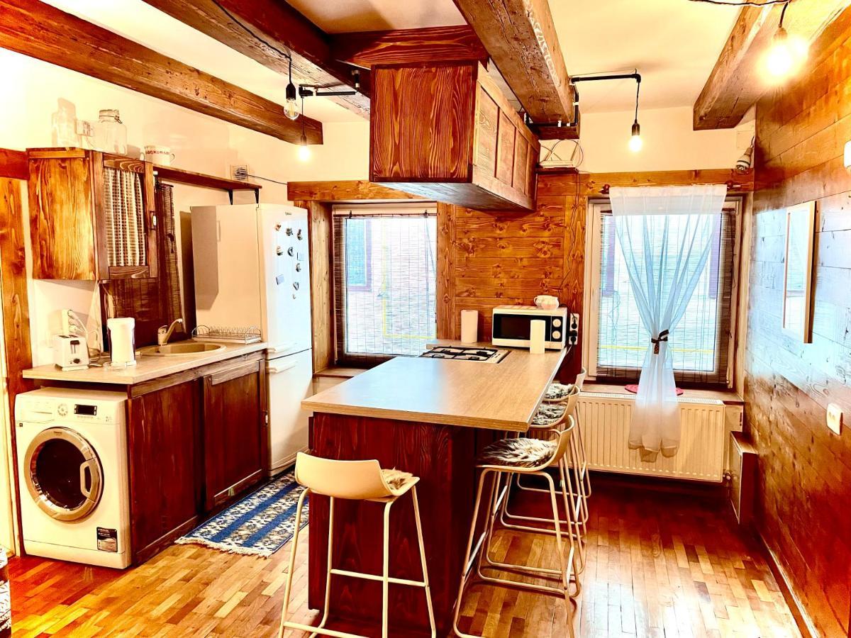 Apartmán Apartament Rustic In Centrul Istoric Brašov Exteriér fotografie