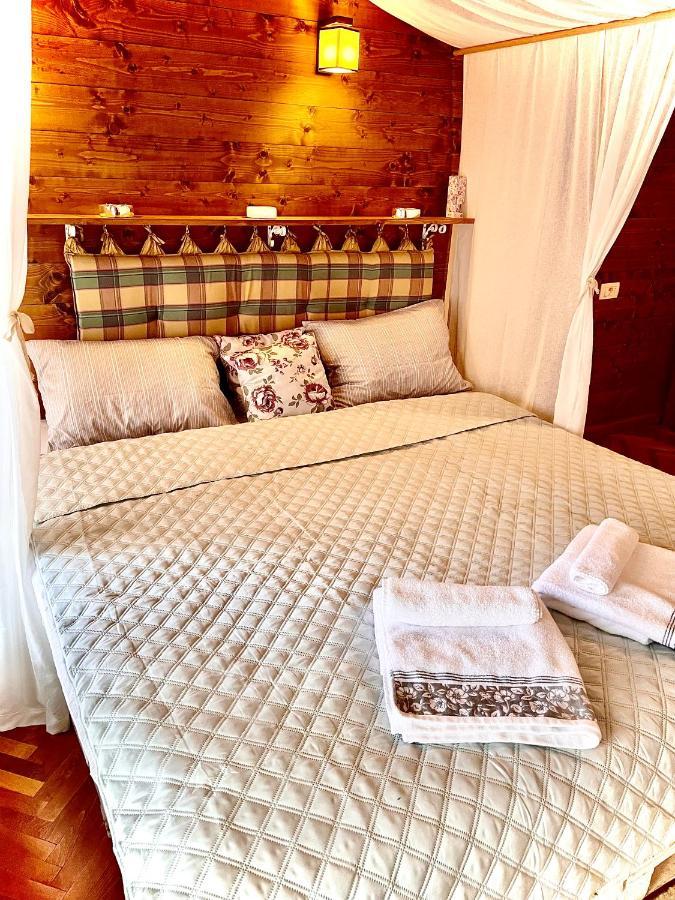 Apartmán Apartament Rustic In Centrul Istoric Brašov Exteriér fotografie