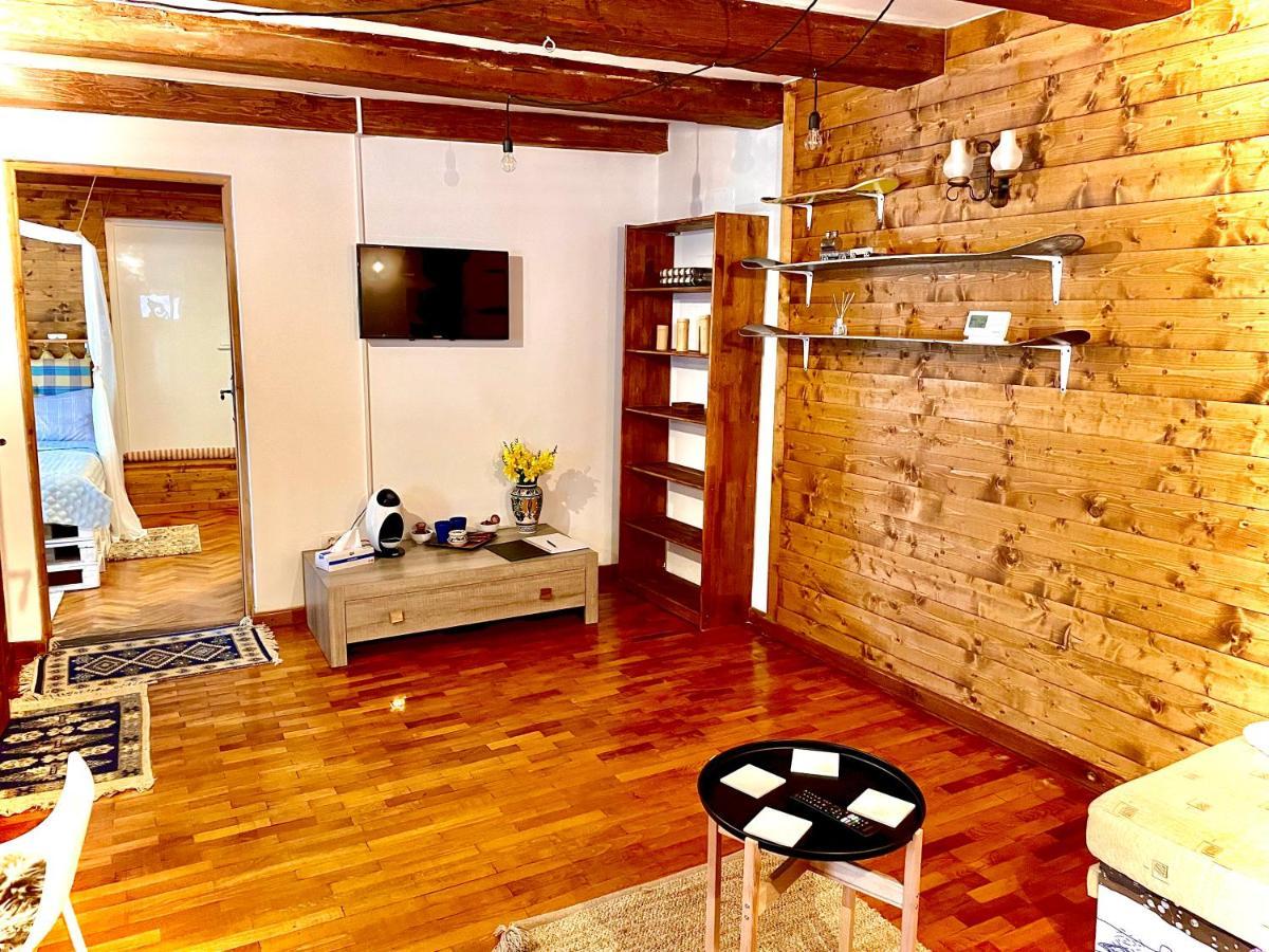 Apartmán Apartament Rustic In Centrul Istoric Brašov Exteriér fotografie